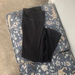 Black Fabletics leggings